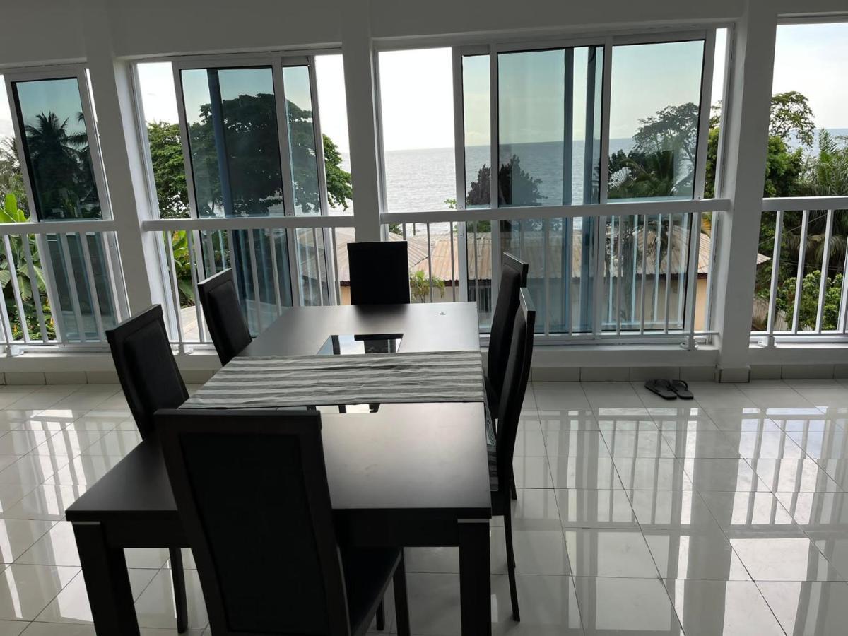 Swiss Cottage Kribi Luaran gambar