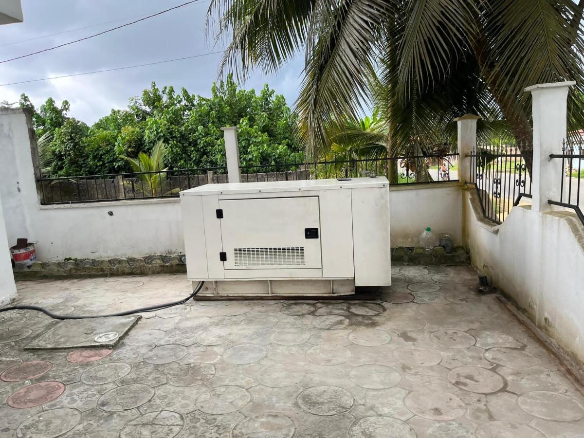 Swiss Cottage Kribi Luaran gambar