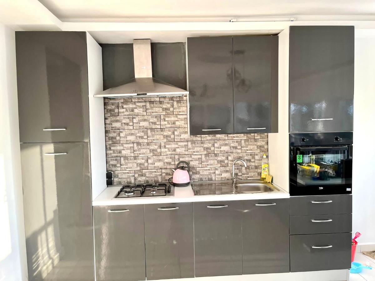 Swiss Cottage Kribi Luaran gambar