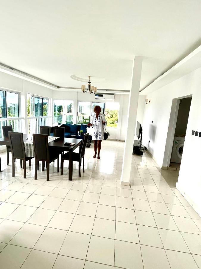 Swiss Cottage Kribi Luaran gambar