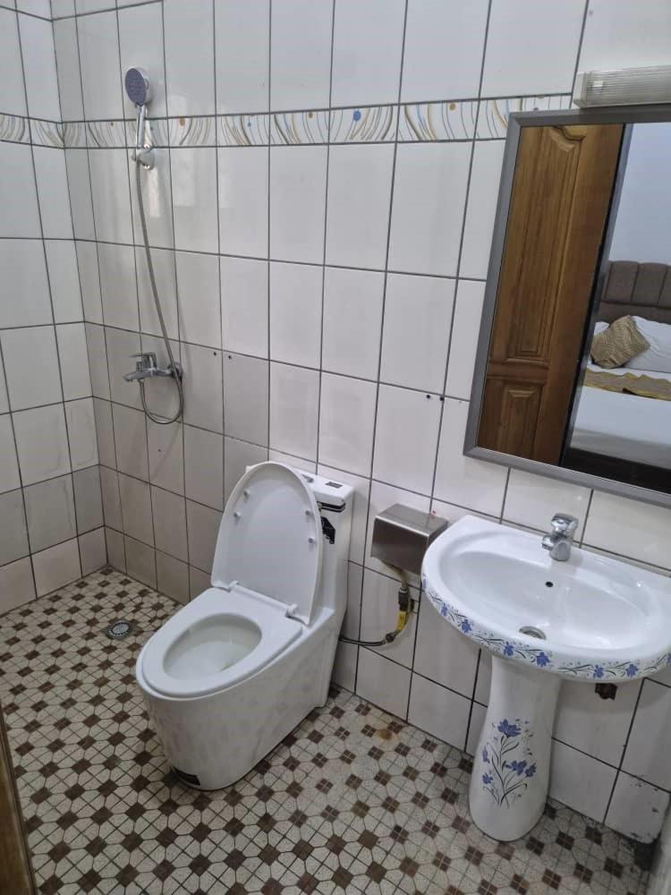 Swiss Cottage Kribi Luaran gambar