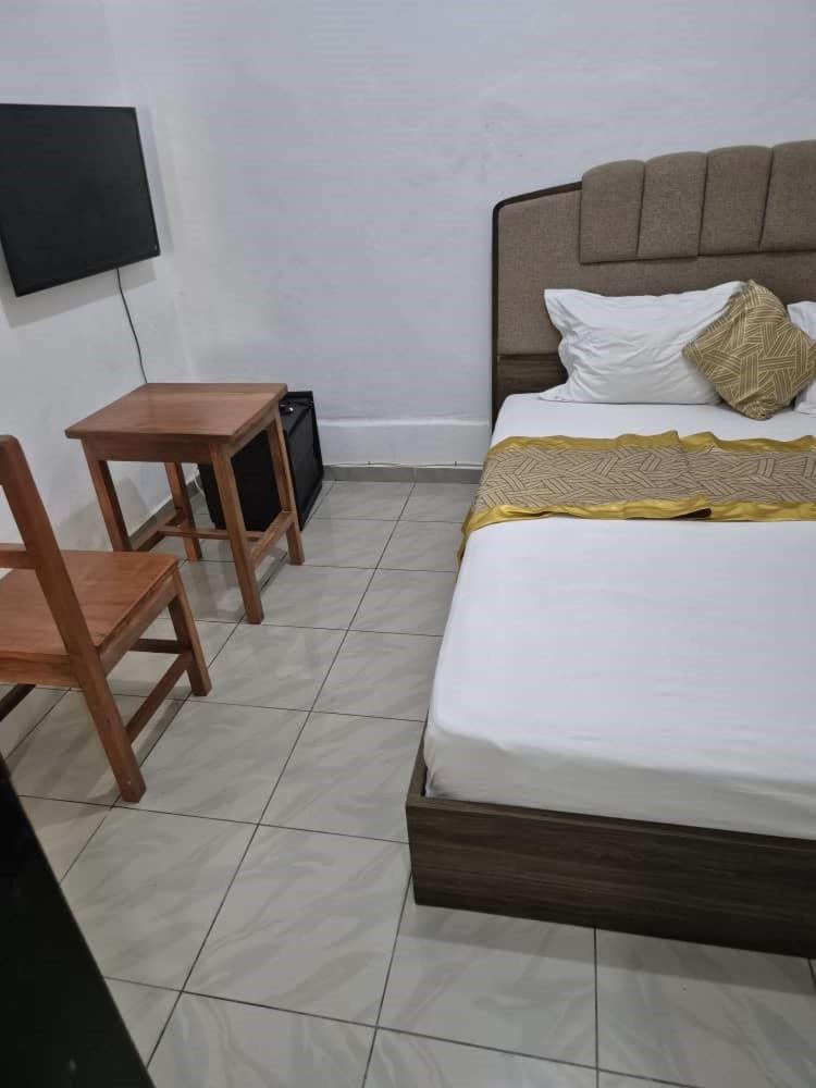 Swiss Cottage Kribi Luaran gambar